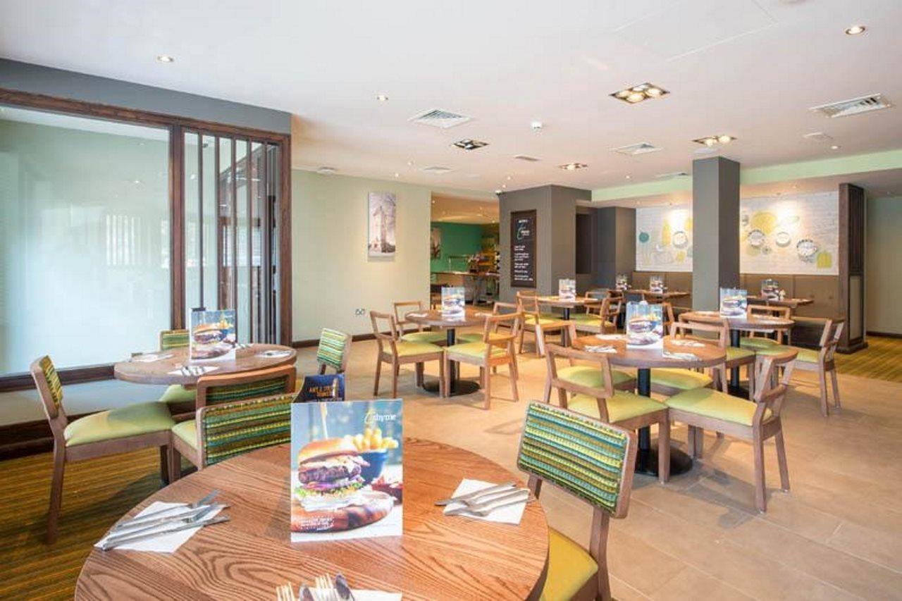Premier Inn Leek Town Centre Esterno foto